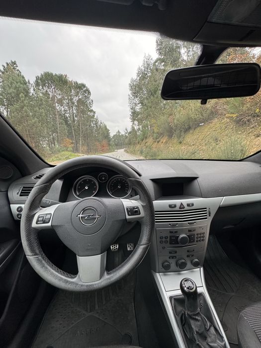 Opel Astra GTC 1.9