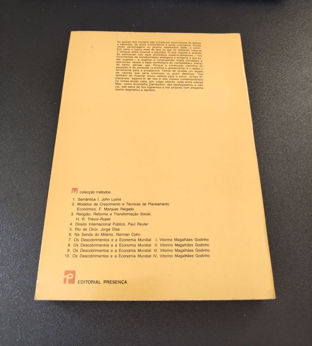 "Os descobrimentos e a economia mundial - Vol.IV" de Vitorino Magalhães Godinho