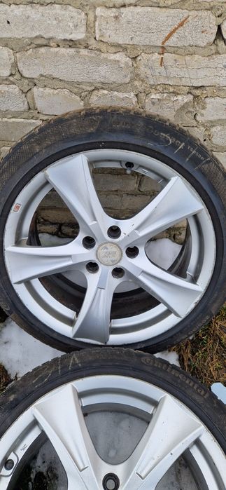 Продам комплект зимових шин з легкосплавними дисками  205 50 17