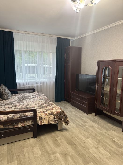 Простора кімната, район Купави