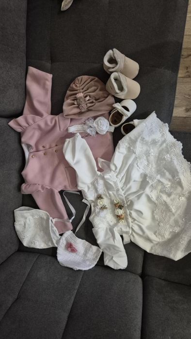 Komplet na chrzest dla dziewczynki
