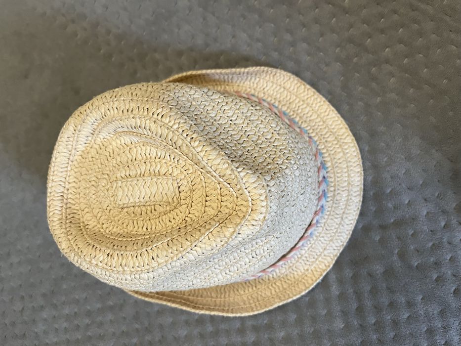 Шляпка із соломи для дитини