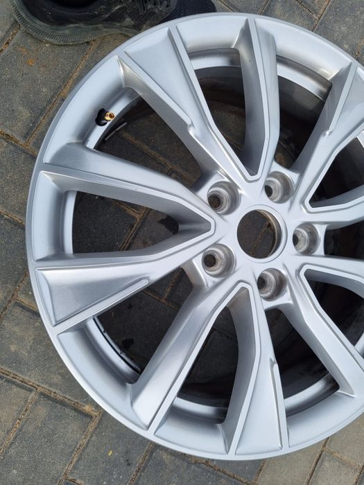 volkswagen t6 t7 multivan caravella 7t0 601.025e 7.5jx18 et60