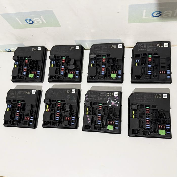 Блок запобіжників реле до Ніссан Ліф Nissan Leaf 11-12 13-17 18- W1 W3 W4 W6 WK WL X2 U2