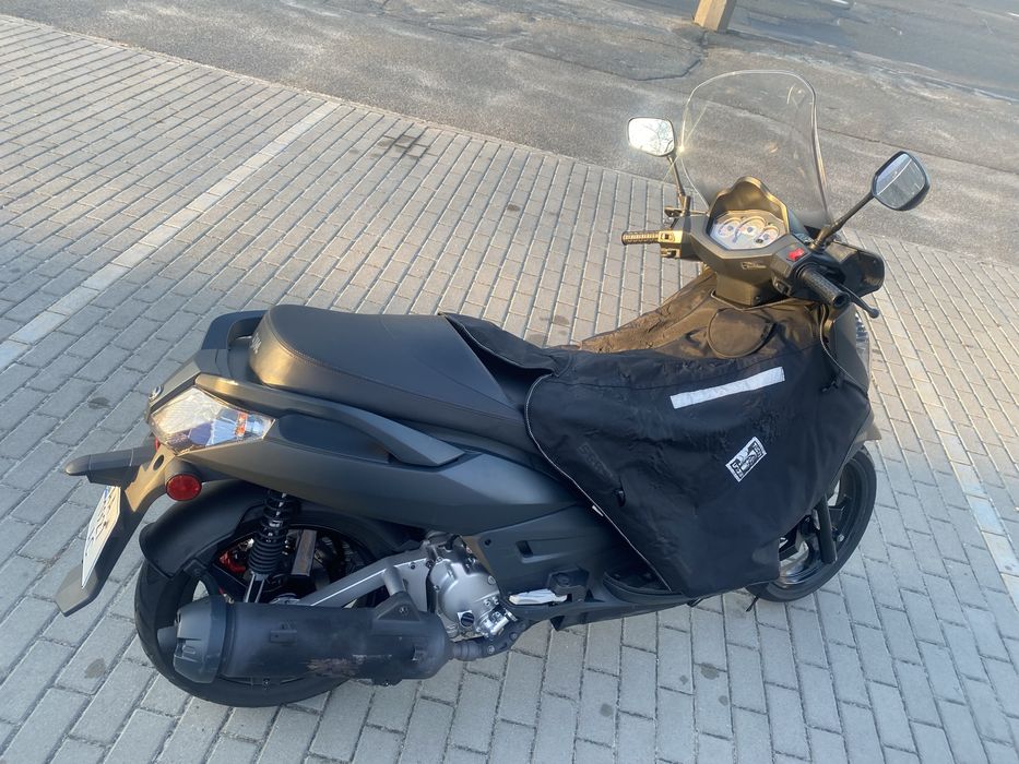 Продам максіскутер SYM Citycom 300i (2016)