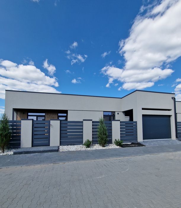 Продам дом с новым ремонтом Золотые Ключи