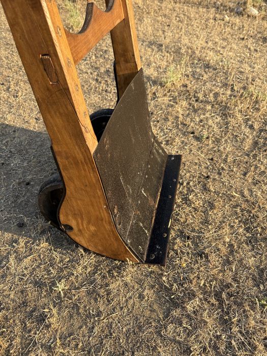 Carrinho porta Sacas de debulhadora antigo