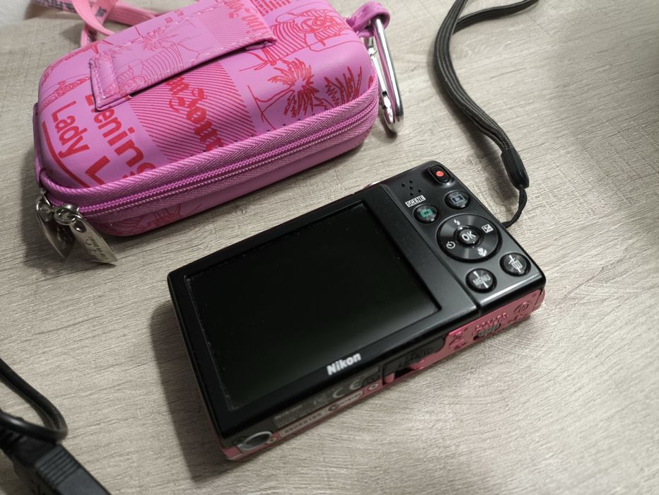 Máquina fotográfica Nikon S5200