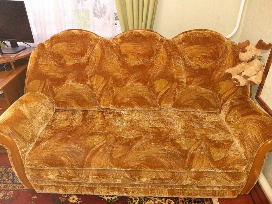 Диван в ідеальному стані