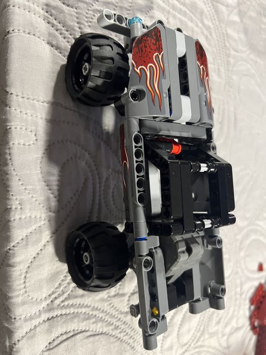 Lego technik 42090 - samochód złoczyńców wraz z instrukcja.