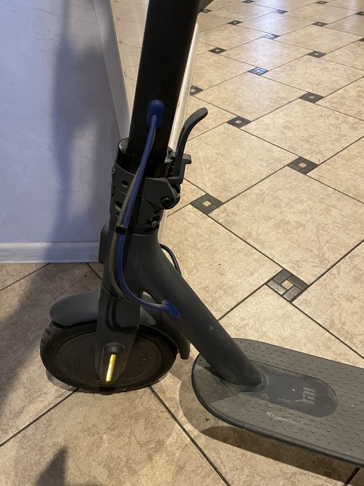 Hulajnoga elektryczna Mi Electric Scooter 3