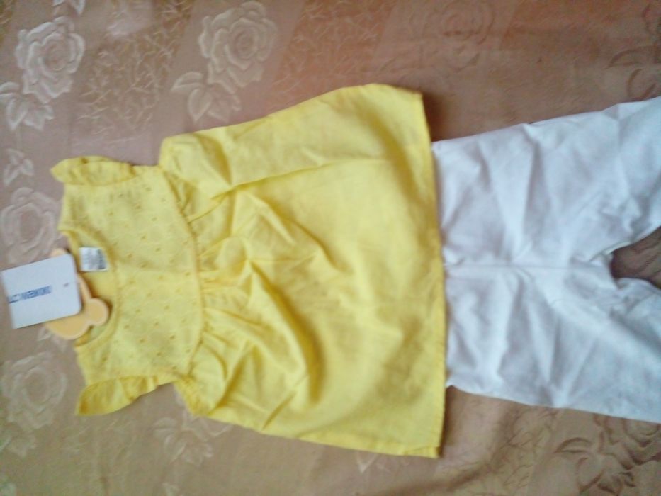 Джинсы, кофты и платья