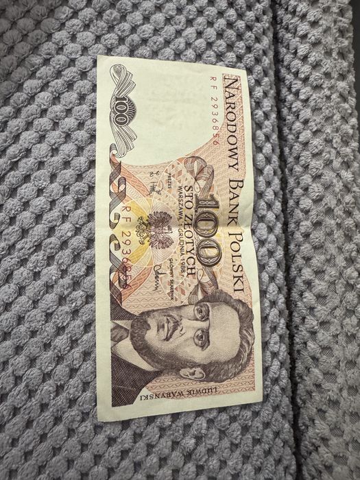 Banknot 100 zł 1 grudnia 1988 rok seria