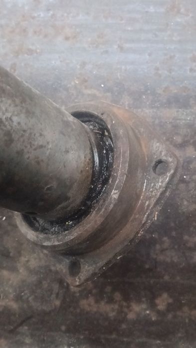 Вал проміжний  ЮМЗ