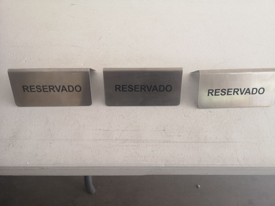 Suportes de mesa reservado bar restaurante