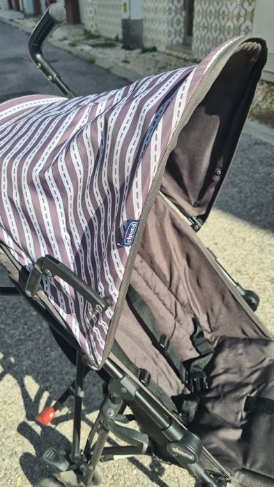 Carrinho Chicco para bebé ou criança