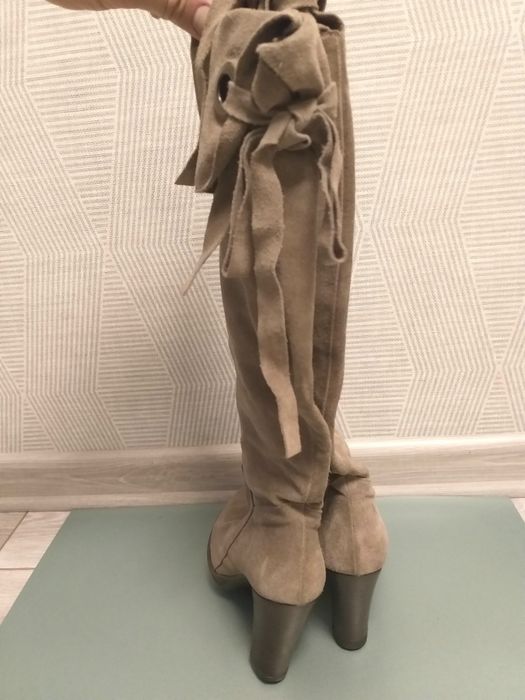 Шкіряні замшеві чоботи сапоги ITALY Cesare Rubini I
Made in Italy.