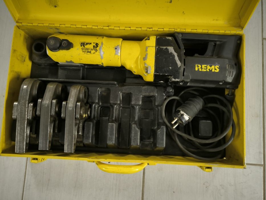 Zaciskarka rur Rems