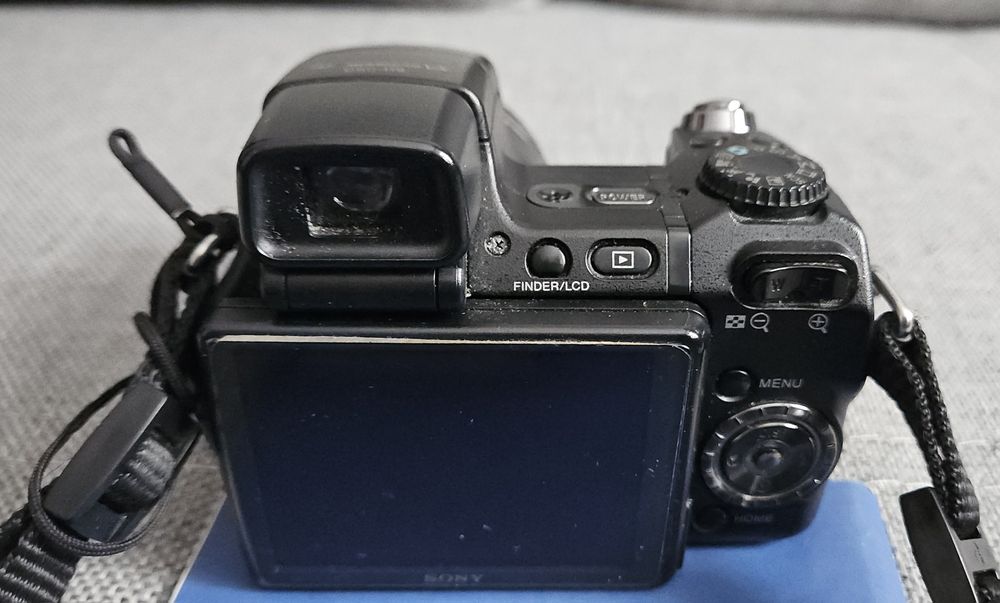 Sony Cyber Shot H9
