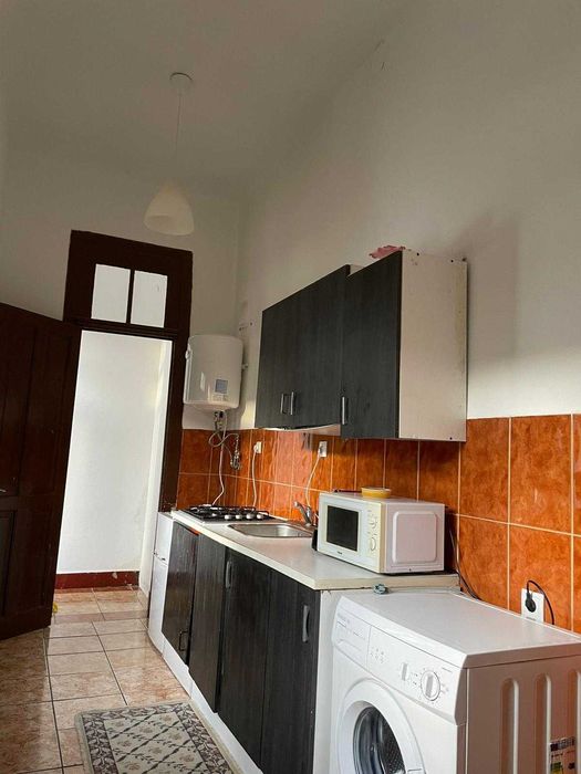 Arrenda-se Apartamento T2 com Jardim – Baixa do Porto