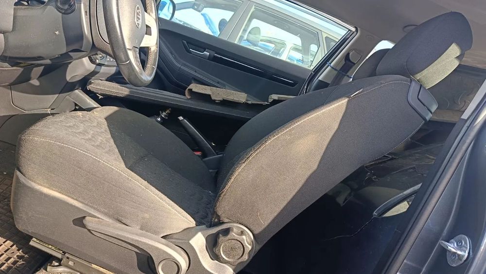 FOTEL LEWY PRZÓD PRZEDNI KIA PRO CEED I 3D EUROPA PODRZEGWANY