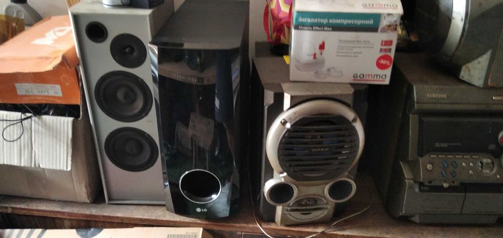 Студийный сабвуфер Edifier