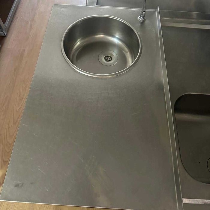 Bancada em Inox com Lava-Loiça e Gavetas - Ocasião