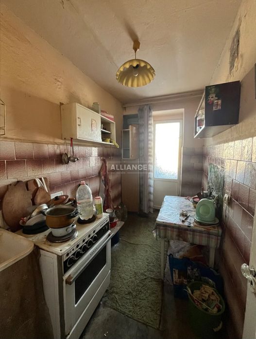 Продам 2к квартиру в Тисменеці 46 м2, під ремонт