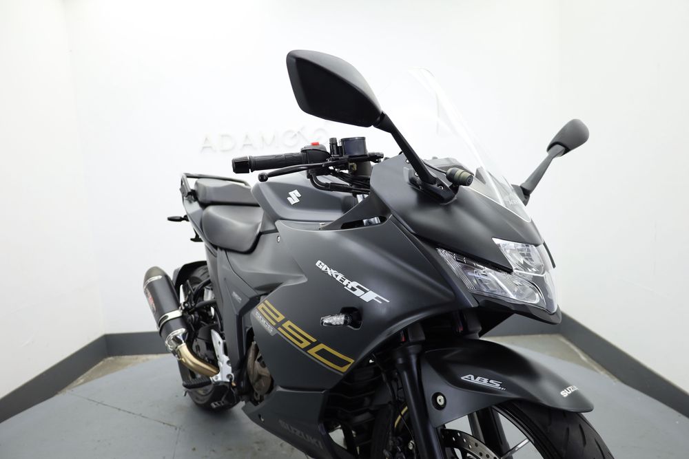 Suzuki Gixxer 250SF ABS