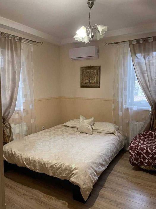 Продаж діючого готелю 900м². Ресторан. Б'юті-послуги. Центр.ID:721