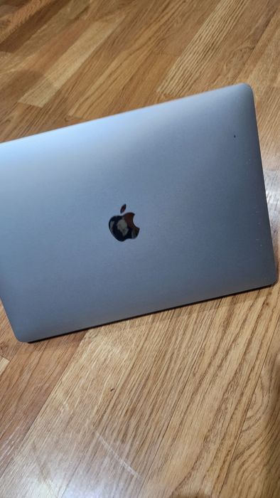 Portátil apple com carregador