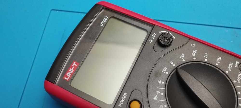 UNI-T UT601 - Digital Capacitance and Resistance Meter64172183109377123