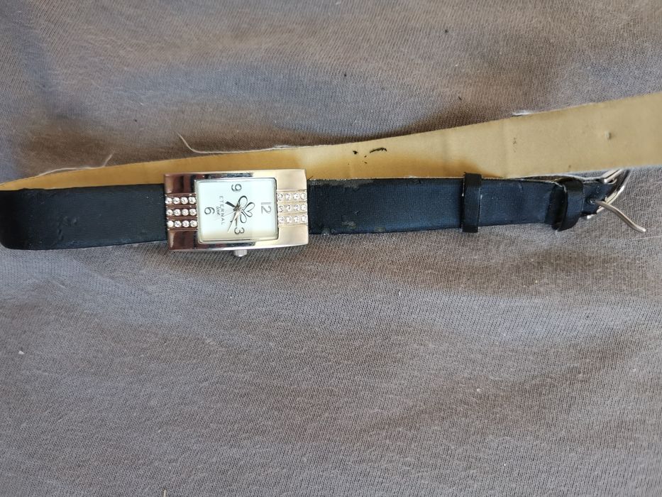 Zegarek Avon eternal love