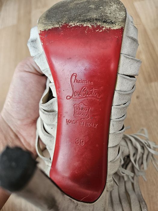 Oryginalne Louboutin szpilki sandałki