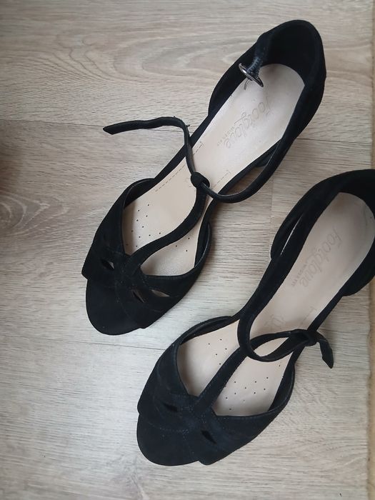 Туфлі для латини бачати