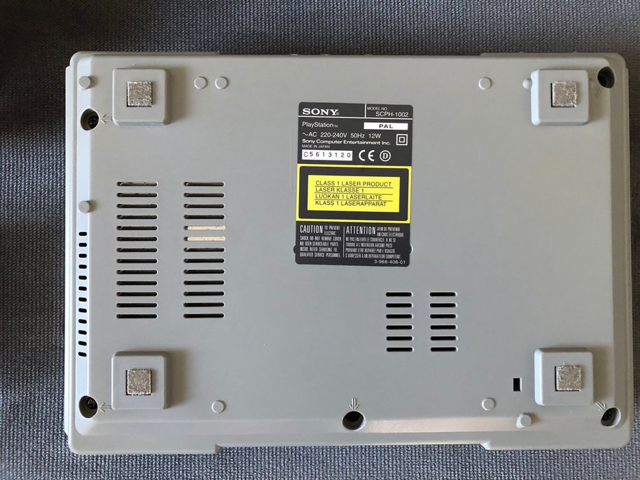 PlayStation PSX scph-1002 C box