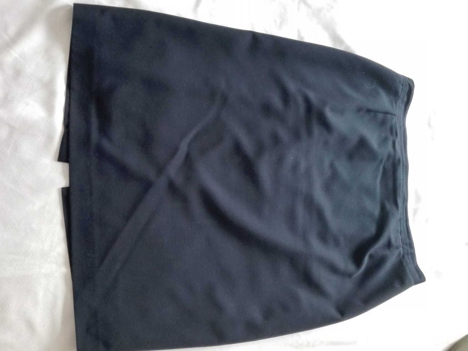 Saia de senhora forrada azul petróleo, nº46.