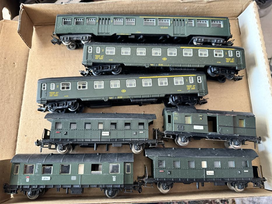 Coleção de comboios antigos - 100 unidades