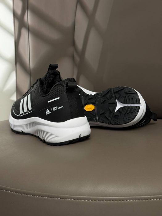 Чоловічі кросівки Adidas Response 2! Нові! Розміри: 41-46!