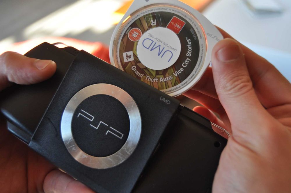 Grand Theft Auto: Vice City Stories - Playstation Portable