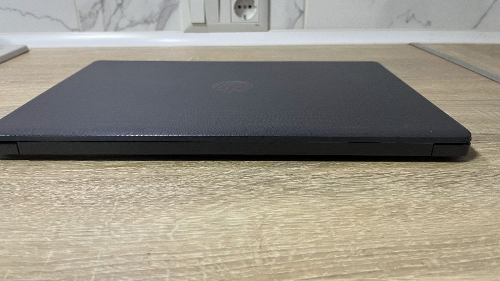 Ноутбук HP 250 G9 (724P8EA)