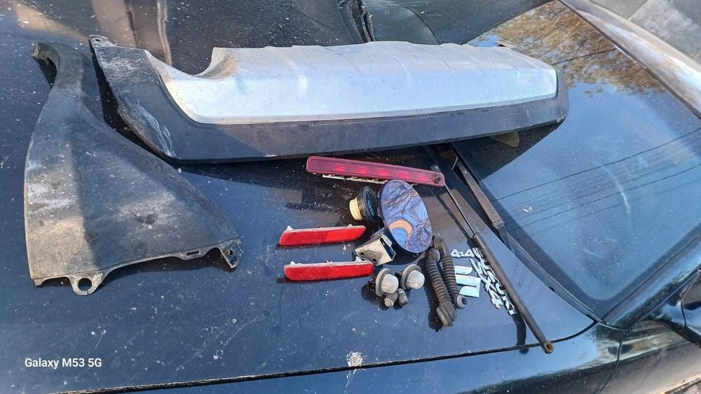 Накладка катафот отражатель SUZUKI SX4 FIAT SEDICI