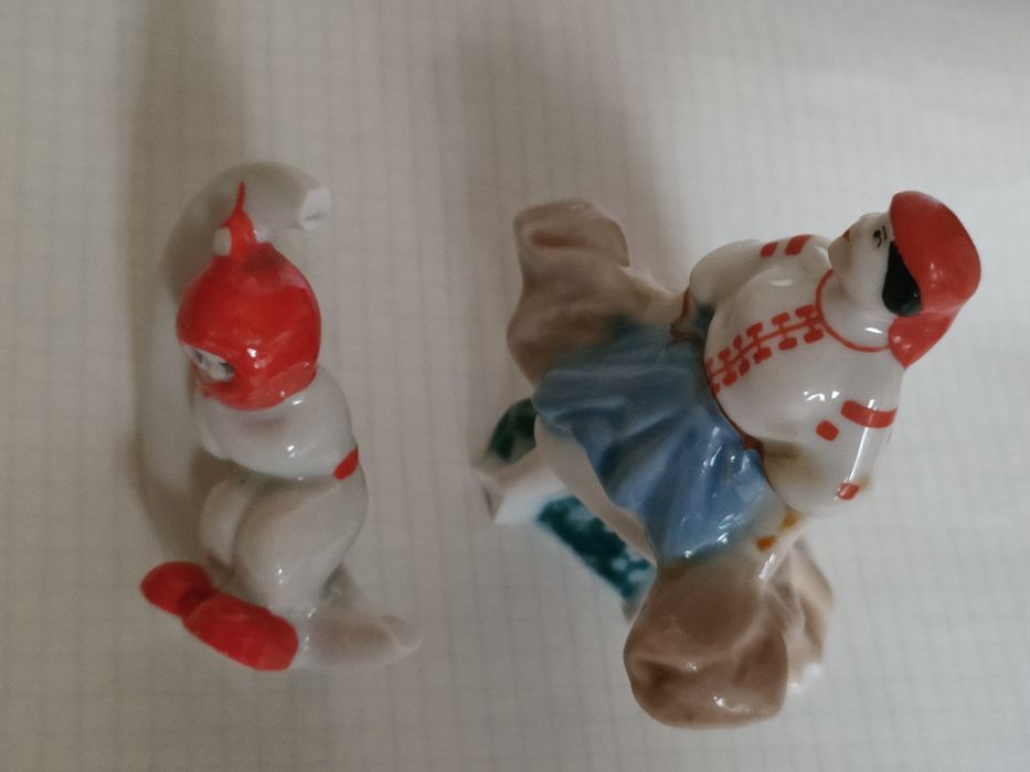 Статуэтки фарфор.