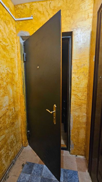 Продаж 1 к. квартири Залютино 10 хв. Холодна Гора