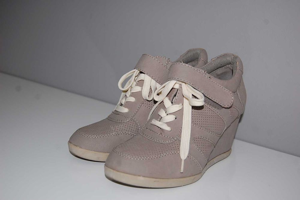 Sneakersy botki na koturnie r 37 23,5 khaki szary jak nowe