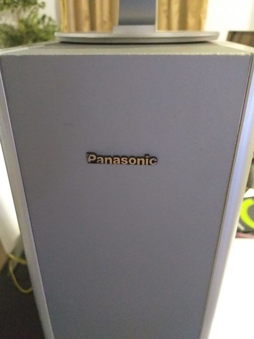 Home Cinema em otimo estado pouco uso com quatro colunas e subwoofer.