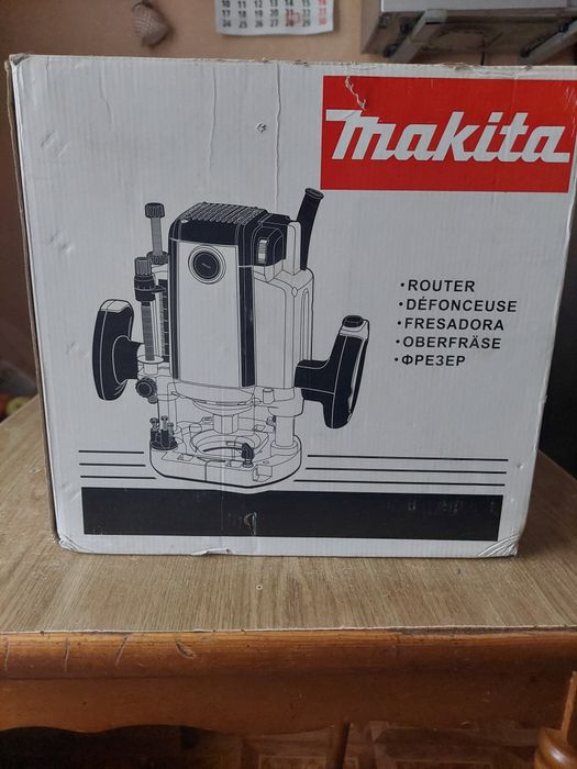 Продам фрезерний верстат Makita з комплектом фрез