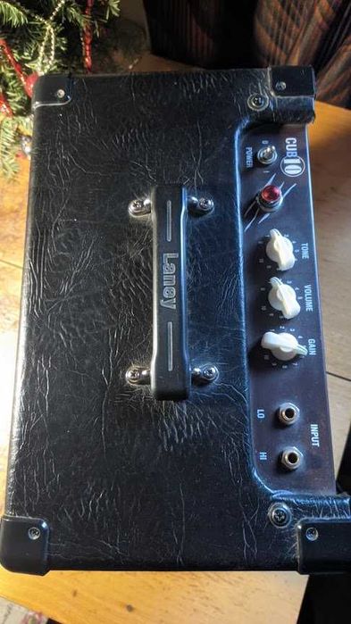 Комбопідсилювач Laney Cub 10
