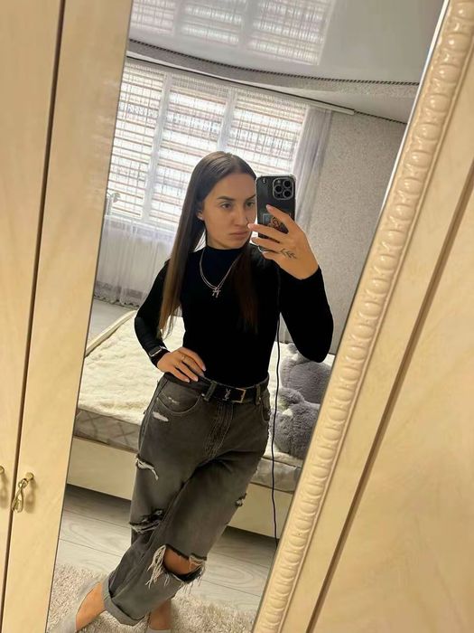 Шикарні джинси від Bershka S-M