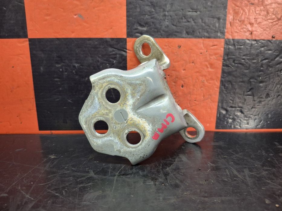 Dobradiça porta frente esquerda TOYOTA Dyna Chassis (KD_, LY_, _Y2_, _